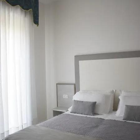 Edelweiss ホテル リド・ディ・イエゾロ